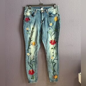 VENUS Blue Floral Embroidered Skinny Jeans